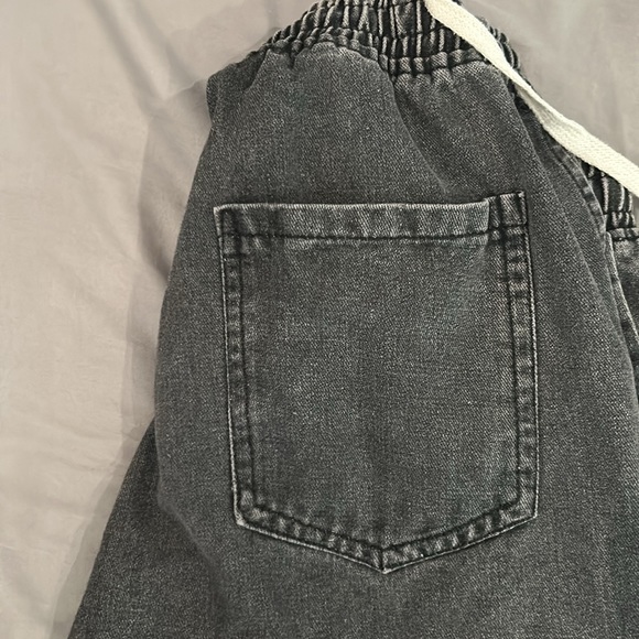 Black/gray-ish drawstring jeans - Picture 3 of 3